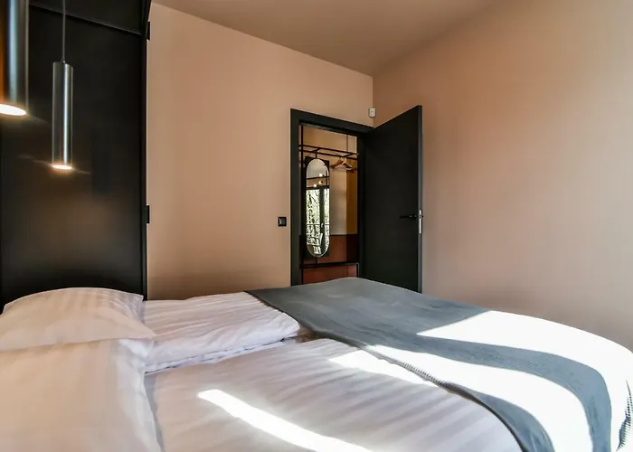 Biale * 格丁尼亚